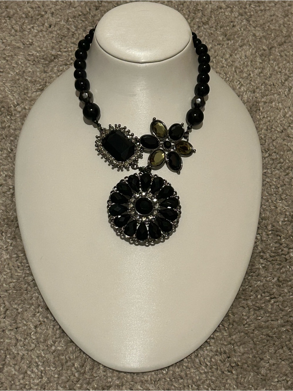 Premier Designs Vintage Black Statement Flower Pendant, Necklace and bracelet